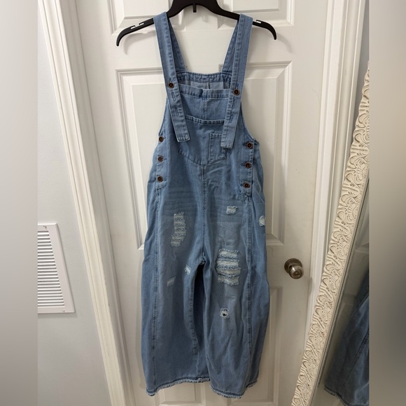 Overalls - Picture 5 of 6
